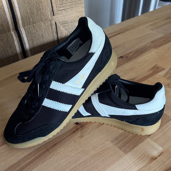 Gola Black and White Women's Sneakers sz7 - Picture 1 of 9